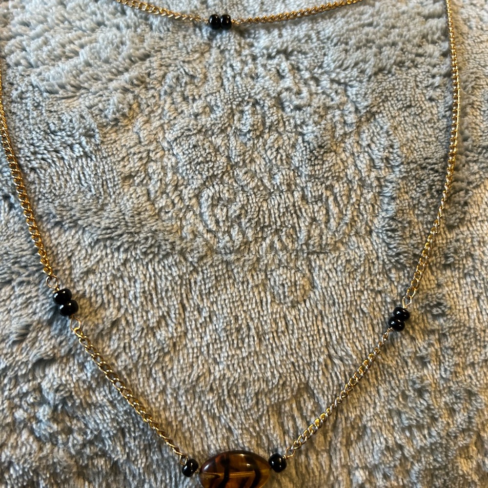 Beaded corduroy newsboy hat - Picture 6 of 6